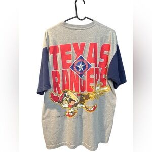 Vintage 1994 Looney Tunes X Texas Rangers tee shirt